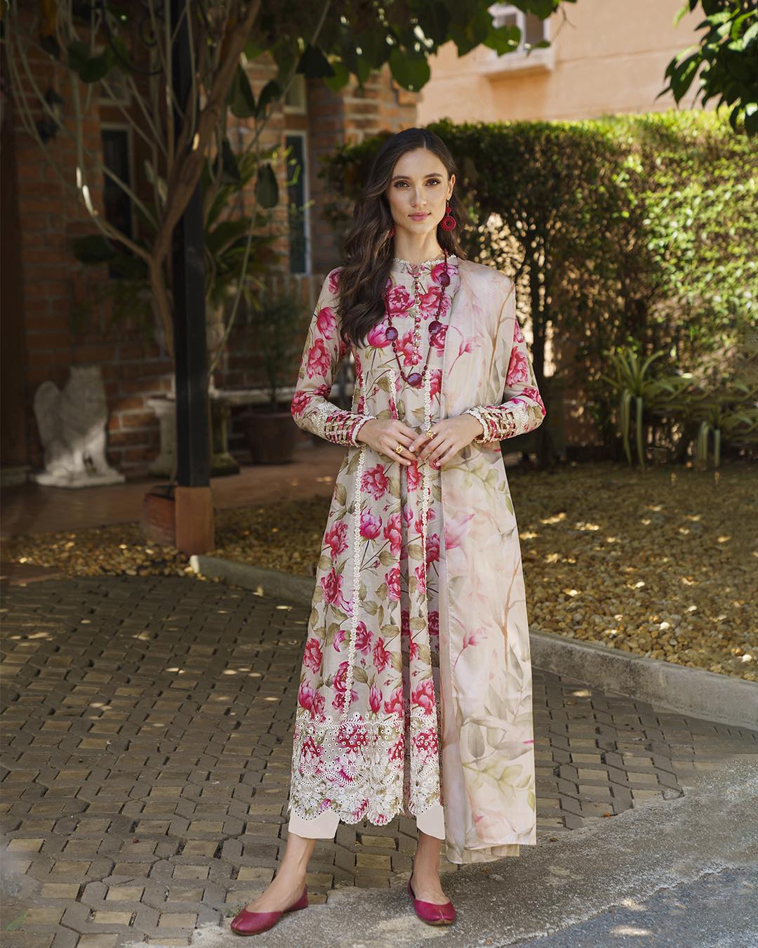 03-Piece Printed Lawn Suit - Ready To Wear