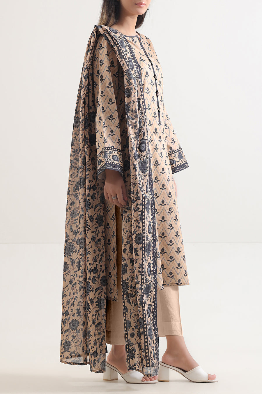 3 Piece Stitched Lawn Suit - Ready To Wear